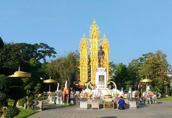 Monument commemoratif du roi Mengrai le Grand